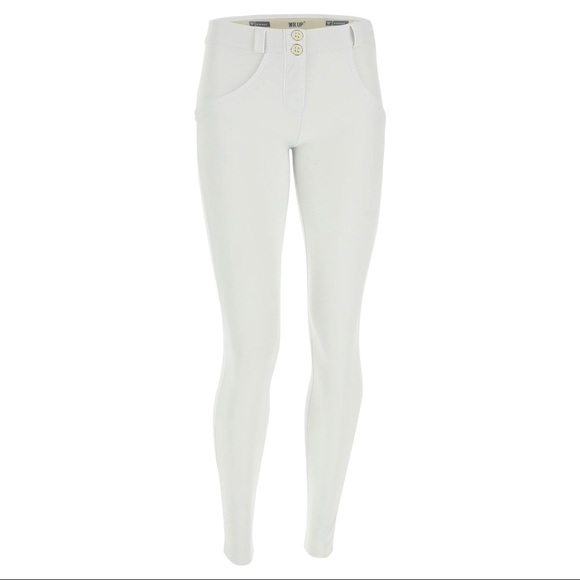 Freddy’s D.I.W.O Pro SMALL - Picture 3 of 3